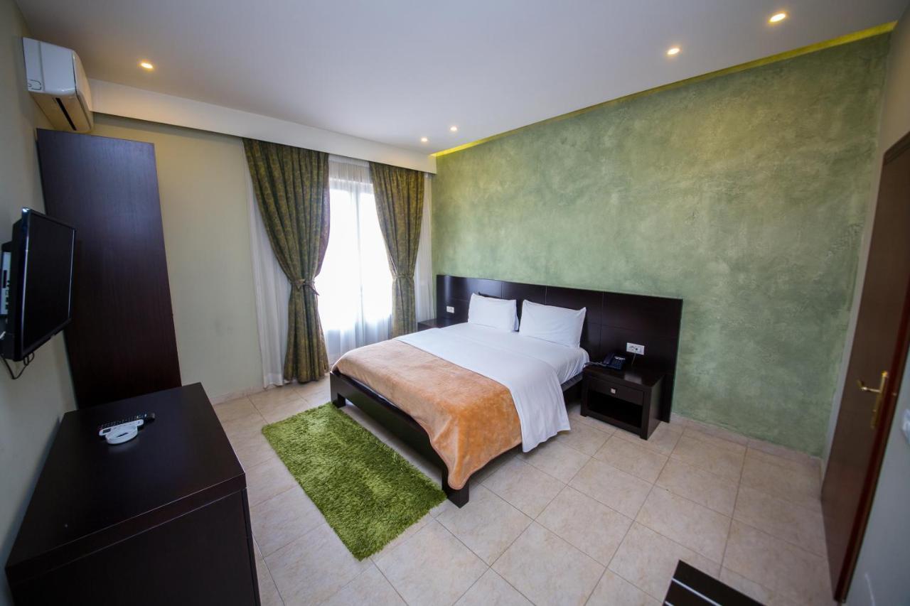 Hotel Denver Tirana Exterior photo