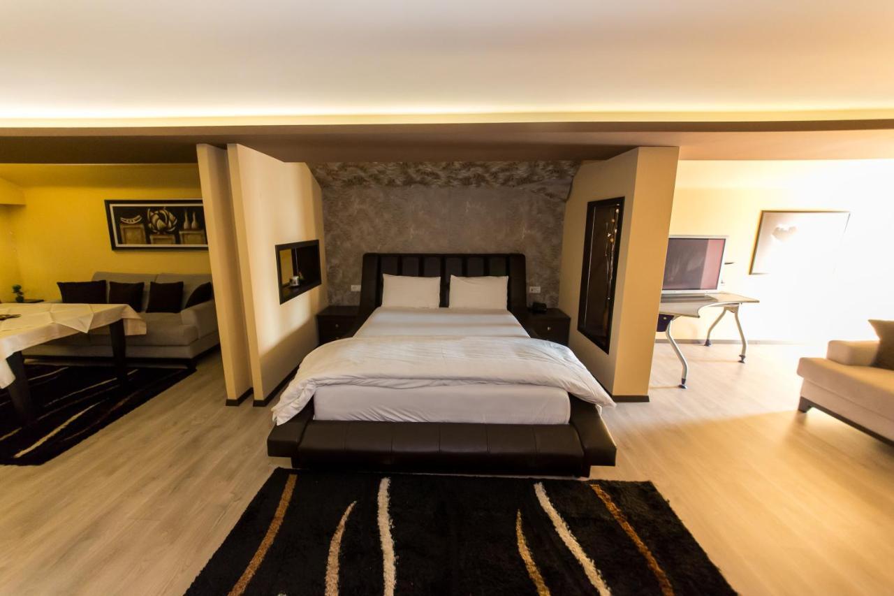 Hotel Denver Tirana Exterior photo