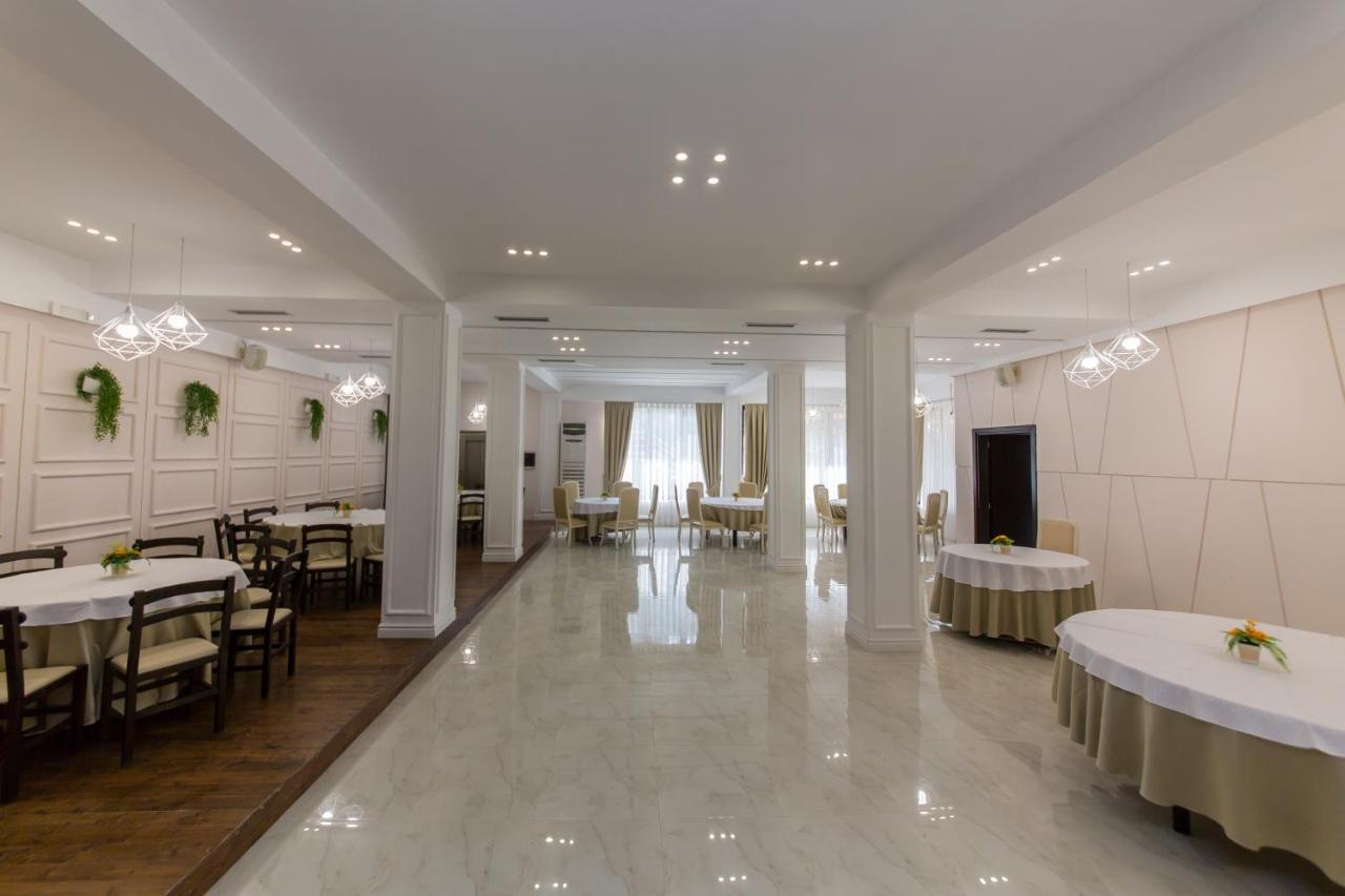 Hotel Denver Tirana Exterior photo