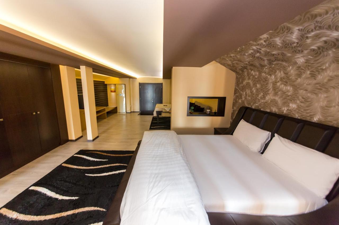 Hotel Denver Tirana Exterior photo